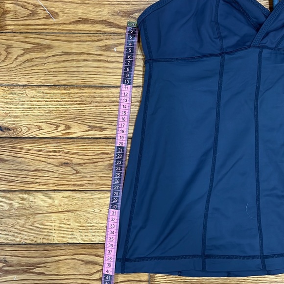 Lululemon Rehearsal Tank - Picture 5 of 5